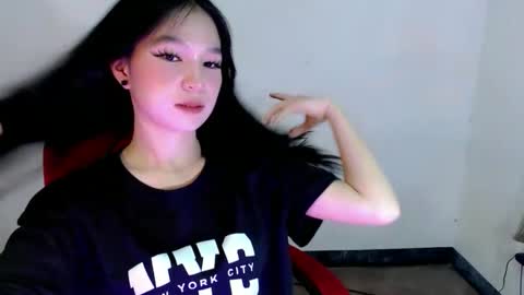 IM FLORIE online show from May 10, 2026, 9:14 am
