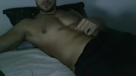 Snapshot of stv8000 chatting on December 3, 2025, 6:28 pm STV8000 online show from December 3, 2025, 6:28 pm