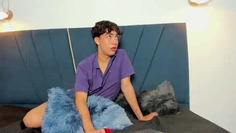 stwart_cum18 online show from January 12, 2026, 7:57 am