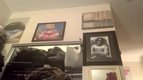 stxllaxcx online show from November 5, 2025, 2:06 pm