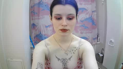 Eva online show from October 15, 2025, 4:40 pm