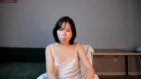 Yerim online show from April 18, 2026, 1:26 pm