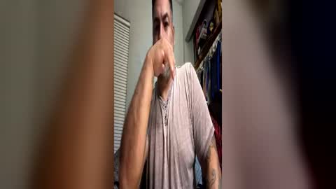 suavecito67 online show from June 15, 2026, 5:42 am