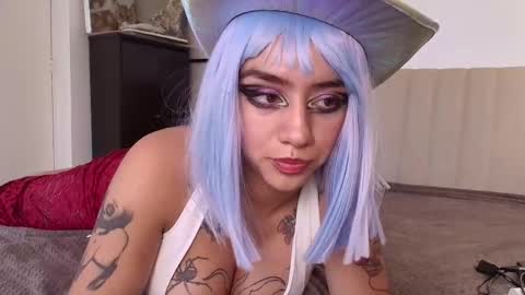 Snapshot of sublimetouch chatting on October 31, 2025, 9:27 pm Zoe online show from October 31, 2025, 9:27 pm