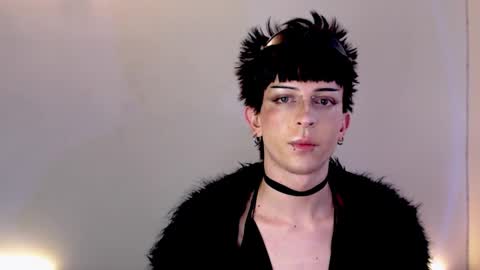 Angel  online show from October 12, 2025, 11:31 am