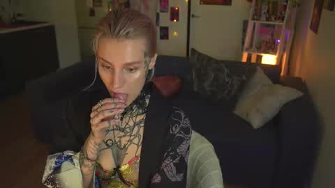 succubus_66 online show from February 14, 2025, 9:03 am