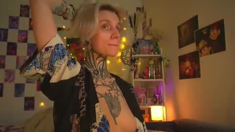 succubus_66 online show from March 7, 2025, 2:56 pm