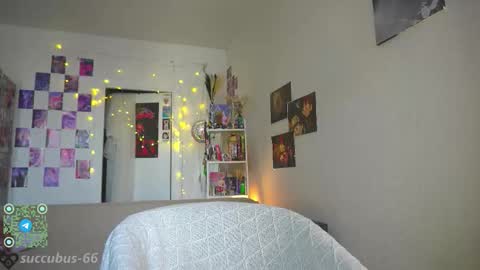 succubus_66 online show from September 18, 2025, 12:40 pm