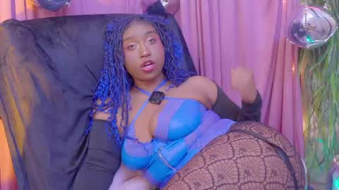 Succubus RoseMilk online show from May 27, 2026, 11:57 pm