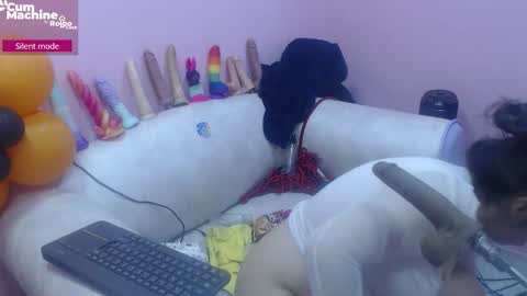 Sucky  online show from November 3, 2025, 12:06 pm