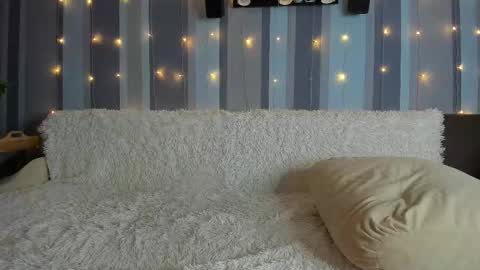 Kat Martinez online show from February 25, 2026, 11:31 am