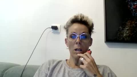 sucrette5629 online show from June 2, 2026, 6:59 am
