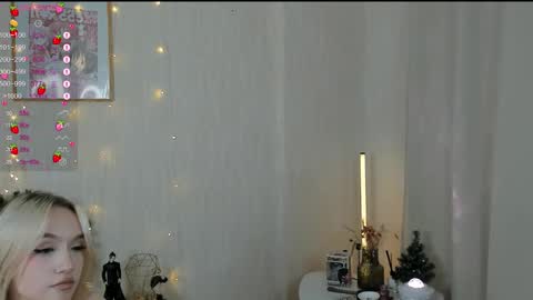 sue_everett online show from December 22, 2024, 12:05 pm