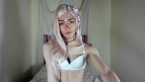 Snapshot of sue_krous chatting on April 29, 2026, 10:41 am sue online show from April 29, 2026, 10:41 am