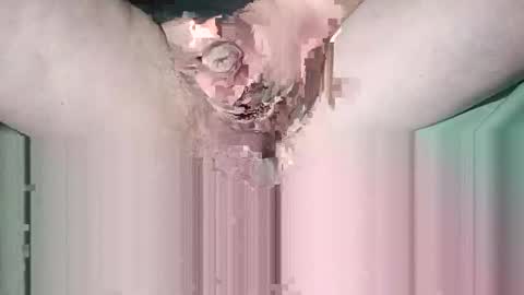 Snapshot of suesser0009 chatting on December 29, 2024, 9:09 pm Martin sweetboy online show from December 29, 2024, 9:09 pm