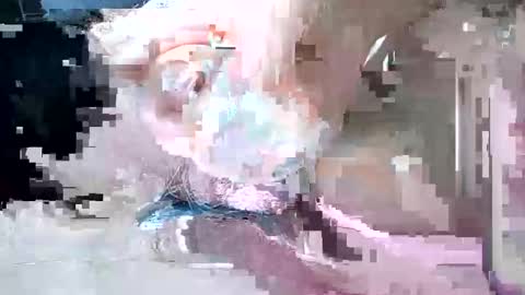 Snapshot of suesser0009 chatting on January 5, 2025, 11:22 pm Martin sweetboy online show from January 5, 2025, 11:22 pm