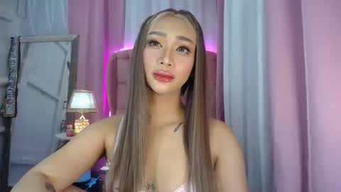 Snapshot of sugar_hally chatting on December 18, 2025, 2:01 pm your ultimate goddess online show from December 18, 2025, 2:01 pm