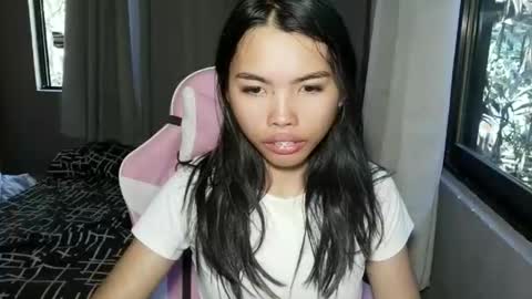 sugar_holly96 online show from April 20, 2026, 5:32 am