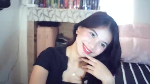 Snapshot of sugar_jazzz chatting on January 12, 2026, 10:59 pm Rosiee online show from January 12, 2026, 10:59 pm