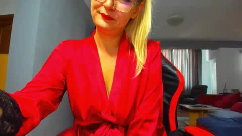 May online show from September 23, 2025, 8:17 am