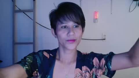 sugarantidote13 online show from December 2, 2025, 12:54 pm