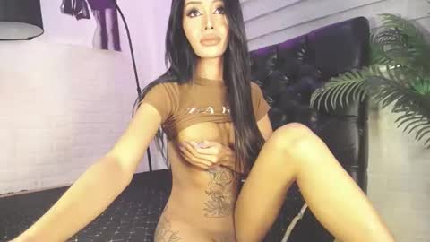 Snapshot of sugarhoneysw8 chatting on January 15, 2025, 4:04 am Jess online show from January 15, 2025, 4:04 am