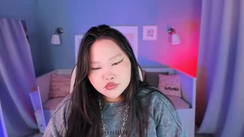 Neko follow me online show from October 9, 2025, 7:06 am