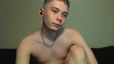 Sugarbutter  online show from February 3, 2025, 3:42 am