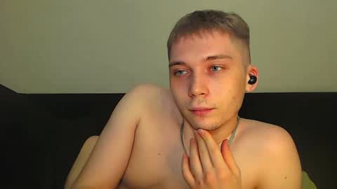 Sugarbutter  online show from February 4, 2025, 10:34 pm