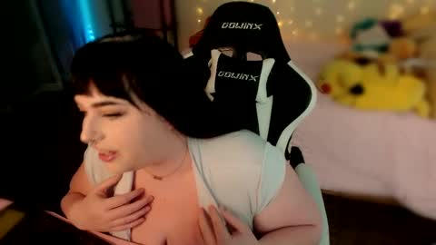 Lucy Love online show from October 2, 2025, 8:49 pm