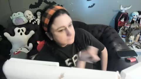 Sugary online show from December 3, 2025, 10:19 pm