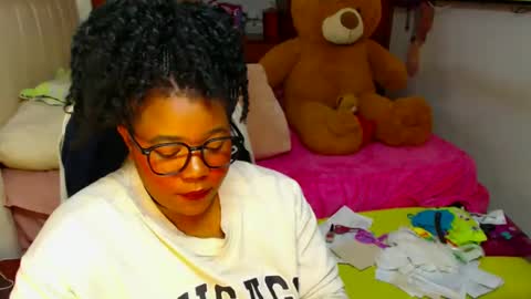 Cami   Back in 2 hours online show from December 10, 2024, 6:11 am