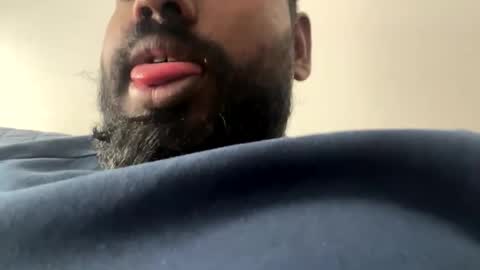 Let me be your knight that saves you online show from December 1, 2025, 8:36 pm