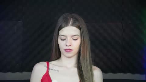 sukie_spooky online show from March 26, 2026, 8:03 pm