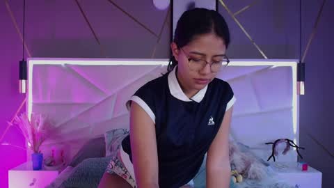 SUKI online show from April 12, 2026, 12:32 pm