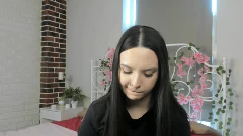 Lina 3 online show from March 25, 2026, 9:26 am