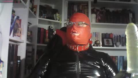 Snapshot of sumisolatex chatting on October 25, 2025, 6:57 pm Sumisolatex online show from October 25, 2025, 6:57 pm