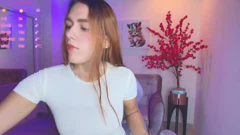Snapshot of summer_miller chatting on April 13, 2026, 11:27 am summer_miller online show from April 13, 2026, 11:27 am