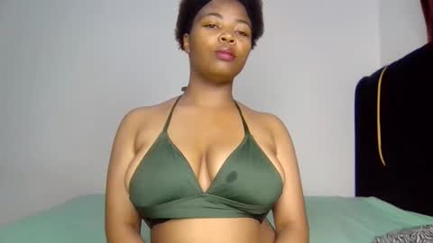 Snapshot of summer_tee chatting on March 26, 2026, 6:02 pm summer online show from March 26, 2026, 6:02 pm