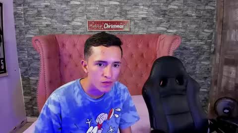 Snapshot of summeranderick chatting on December 12, 2024, 11:47 pm Summer And Erick online show from December 12, 2024, 11:47 pm