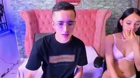 Snapshot of summeranderick chatting on December 22, 2024, 2:06 pm Summer And Erick online show from December 22, 2024, 2:06 pm