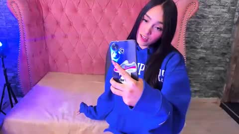 Snapshot of summeranderick chatting on December 23, 2024, 6:00 am Summer And Erick online show from December 23, 2024, 6:00 am