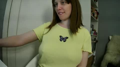 Snapshot of summerbluesky chatting on May 30, 2026, 5:10 pm summerbluesky online show from May 30, 2026, 5:10 pm