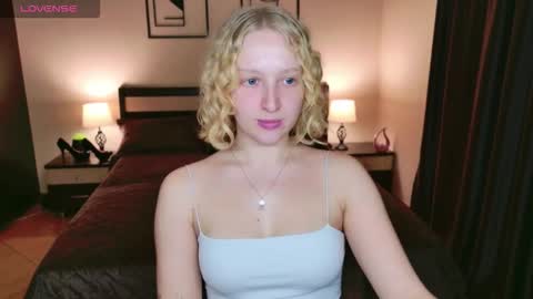 summerjem online show from November 22, 2025, 9:52 am