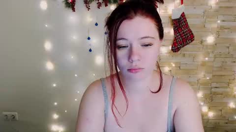 Snapshot of sun_lovely chatting on December 16, 2024, 4:13 am Alexi online show from December 16, 2024, 4:13 am
