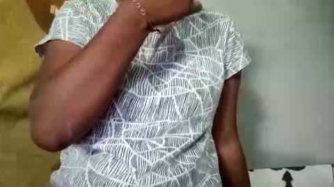 sunali_jain03 online show from April 14, 2026, 2:39 am