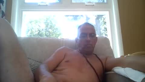 Snapshot of sundawg420 chatting on August 4, 2026, 6:54 pm sundawg420 online show from August 4, 2026, 6:54 pm