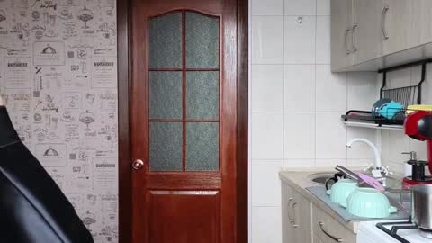 Tina. Im topless model  online show from December 16, 2024, 8:52 am