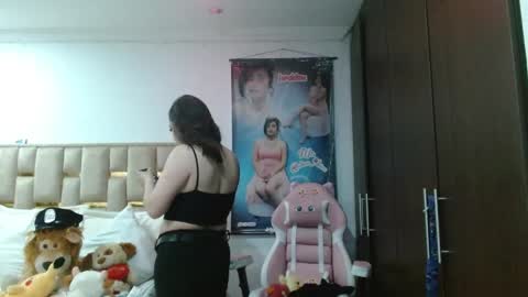 Snapshot of sunflower_dance chatting on May 7, 2026, 10:37 pm Jeraldine online show from May 7, 2026, 10:37 pm