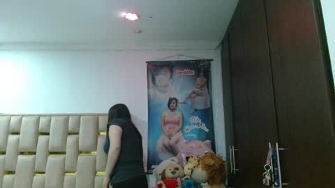 Snapshot of sunflower_dance chatting on May 25, 2026, 11:33 pm Jeraldine online show from May 25, 2026, 11:33 pm